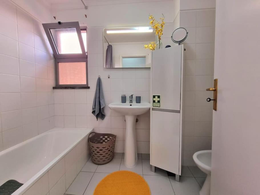 Junto Ao Mar - Apartamento T1 سانتا كروز المظهر الخارجي الصورة